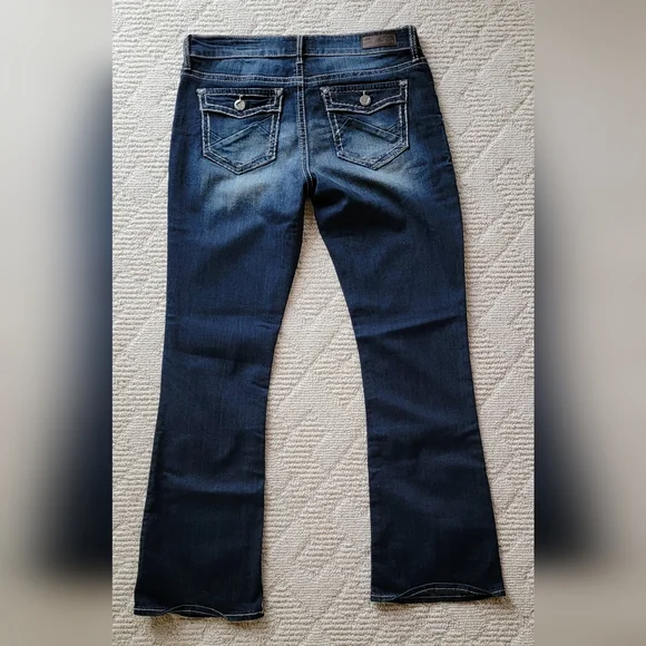 Daytrip Boot-Cut Jeans Size 31R - Picture 2 of 4